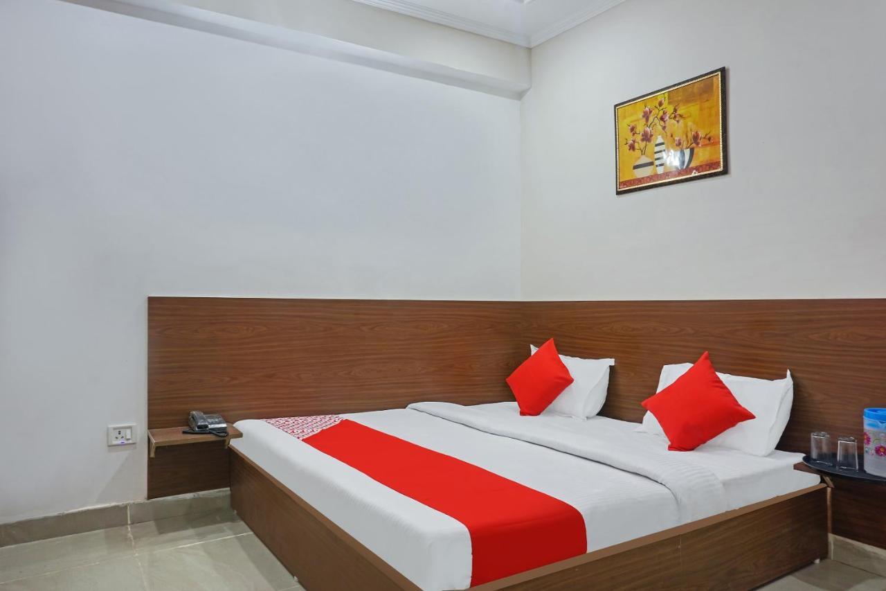 OYO 37169 Hotel Quadis Noida Esterno foto