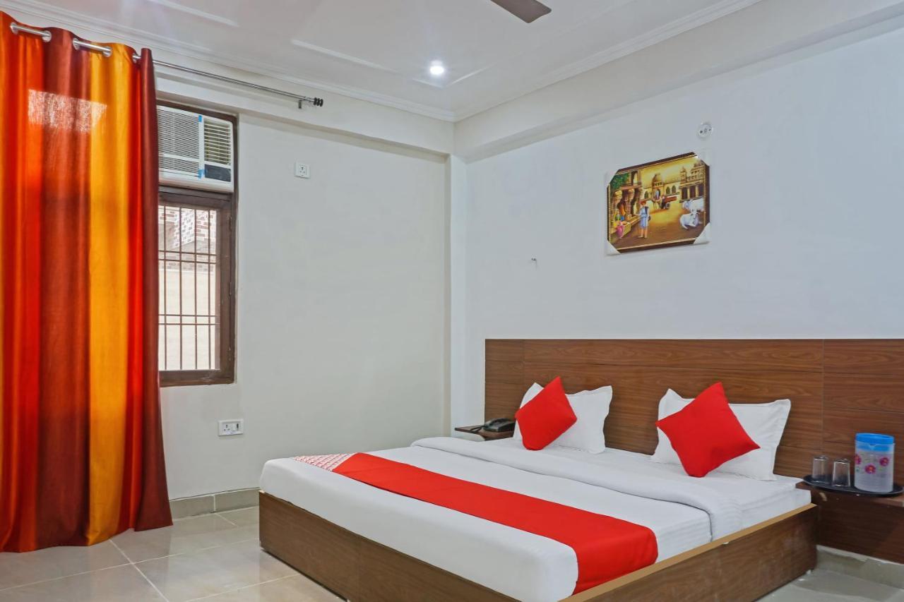 OYO 37169 Hotel Quadis Noida Esterno foto
