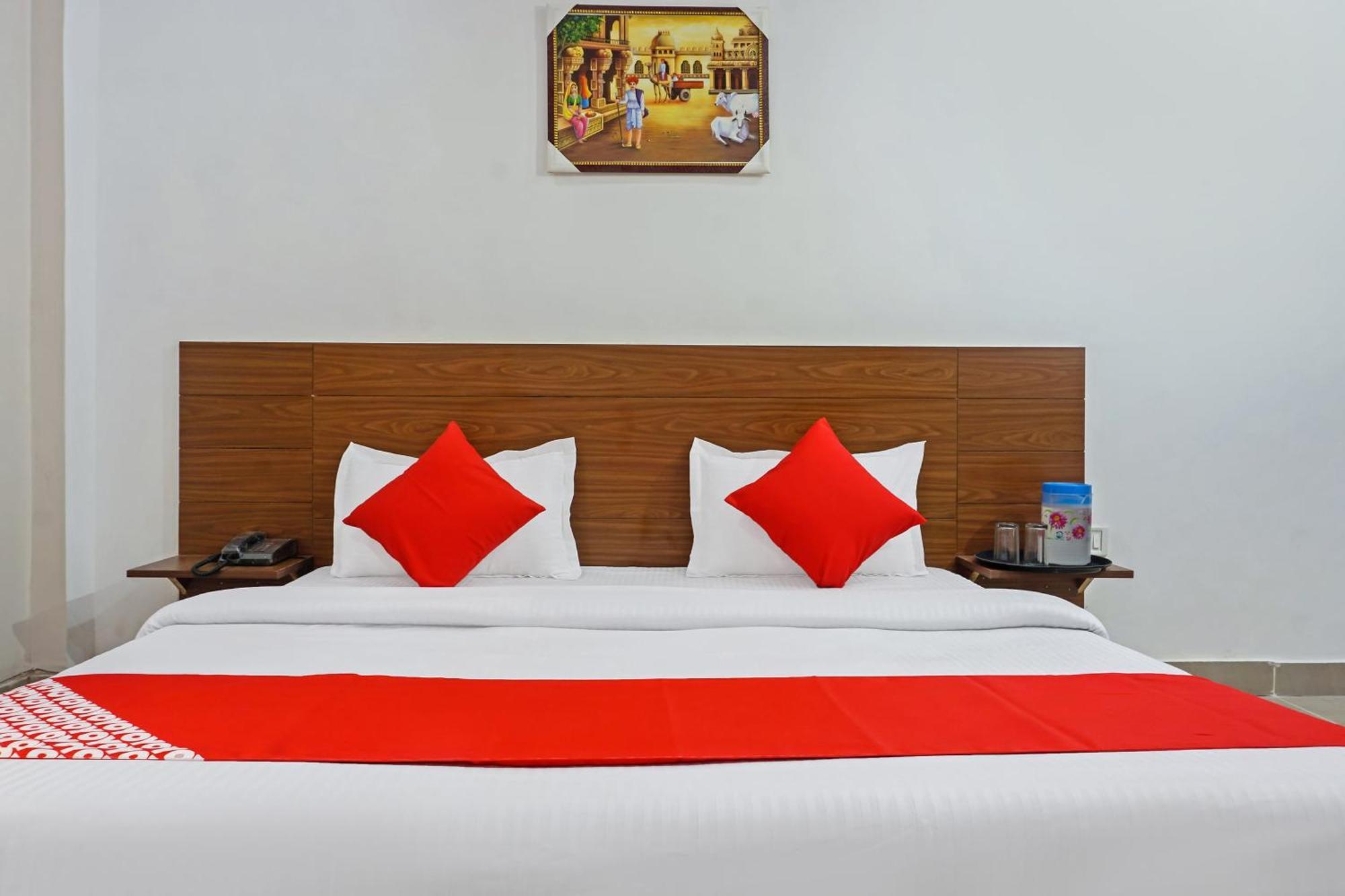 OYO 37169 Hotel Quadis Noida Esterno foto