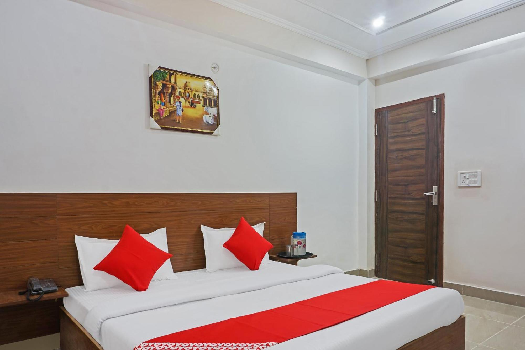 OYO 37169 Hotel Quadis Noida Esterno foto