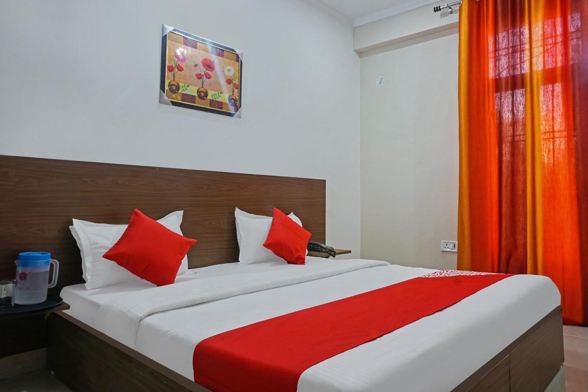 OYO 37169 Hotel Quadis Noida Esterno foto
