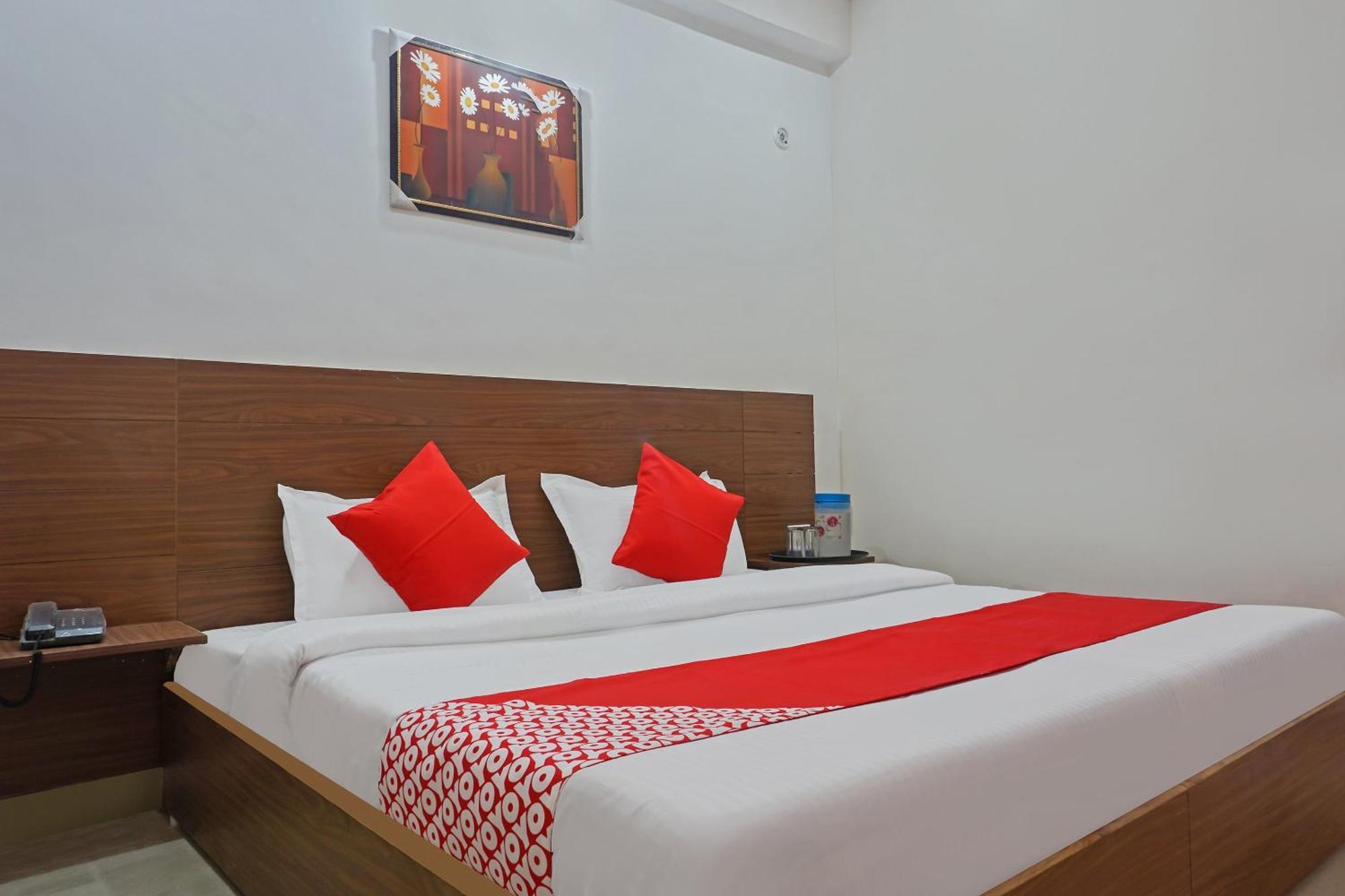 OYO 37169 Hotel Quadis Noida Esterno foto