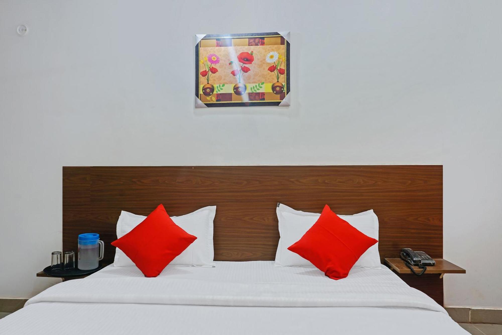 OYO 37169 Hotel Quadis Noida Esterno foto