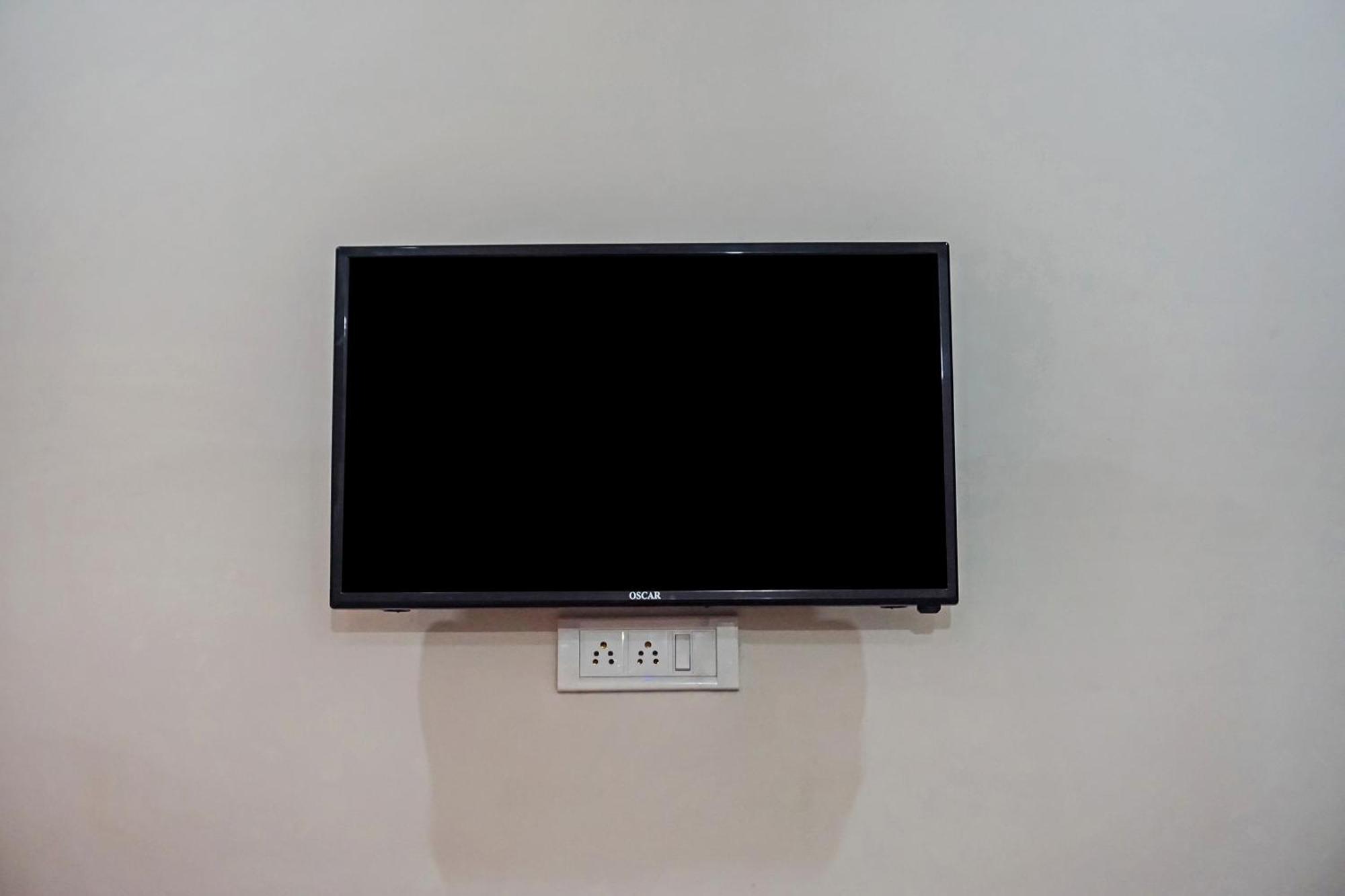 OYO 37169 Hotel Quadis Noida Esterno foto